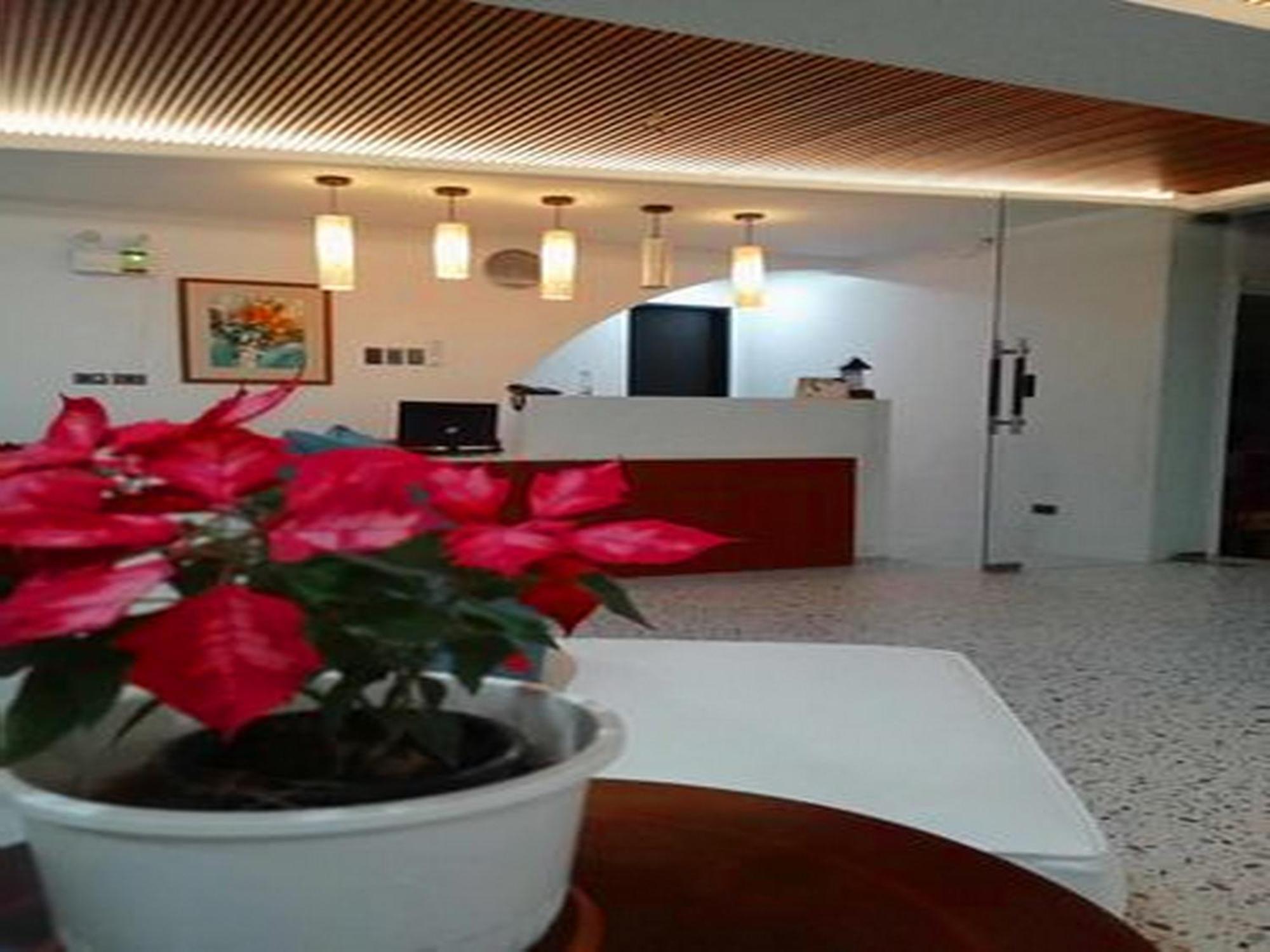 Lukay Las Brisas Balabag  Εξωτερικό φωτογραφία